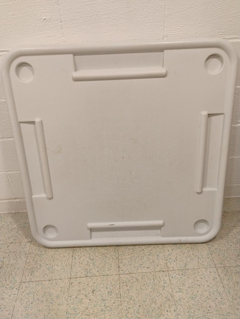 Domino Table