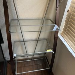 Printer in the box never open And glass shelves for display There was an idea to start a business and stopped that's the reason for selling both $ 400