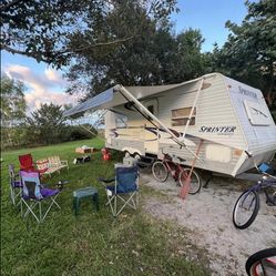 Rv Keystone Sprinter 2004 