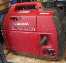 Honda generator EU2200I pre owned F(contact info removed)1