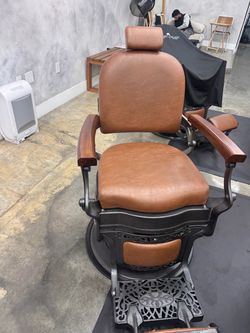 Pristine vintage barber chair