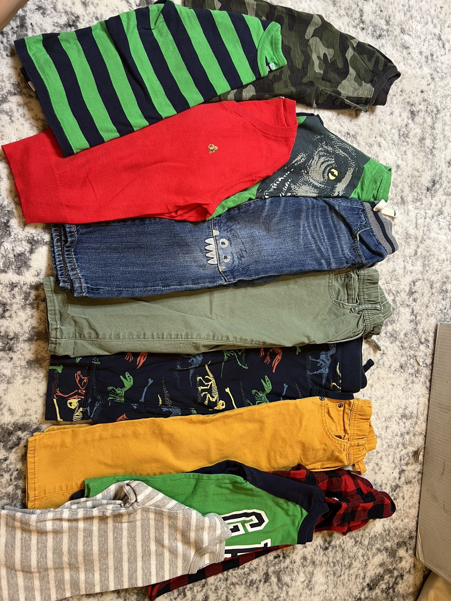Lot Of 11 Boys Baby GAP Size 4T Clothes Jeans Pants T-Shirt Sweater Button Up
