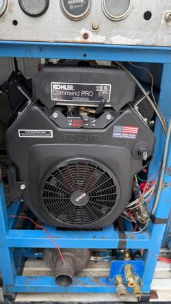 KOHLER Command PRO 22.5HP 674CC Steam genie Complete carpet steam cleaning machine set in excellent condition with a brand new engine bought 10 months