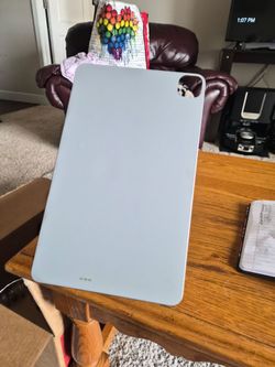 Magnetic Ipad Charging stand