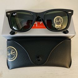 New Ray Ban Wayfarer Classics