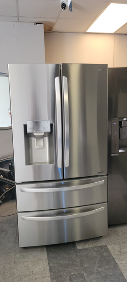 LG 4‑Door French Door Fridge – Stainless, Ice & Water, Clean