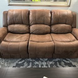 Nice glove Leather Couch 