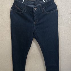 Woman Wrangler Jeans