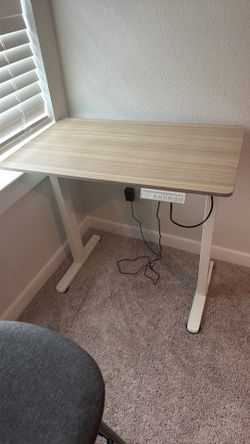 Motorized Desk