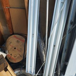 2 Shop Lights Both For $20