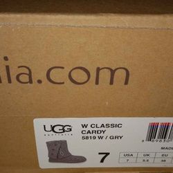 FIRM IN MERCED‼️WOMENS AUTHENTIC UGGS SIZE 7 EXCELLENT CONDITION 