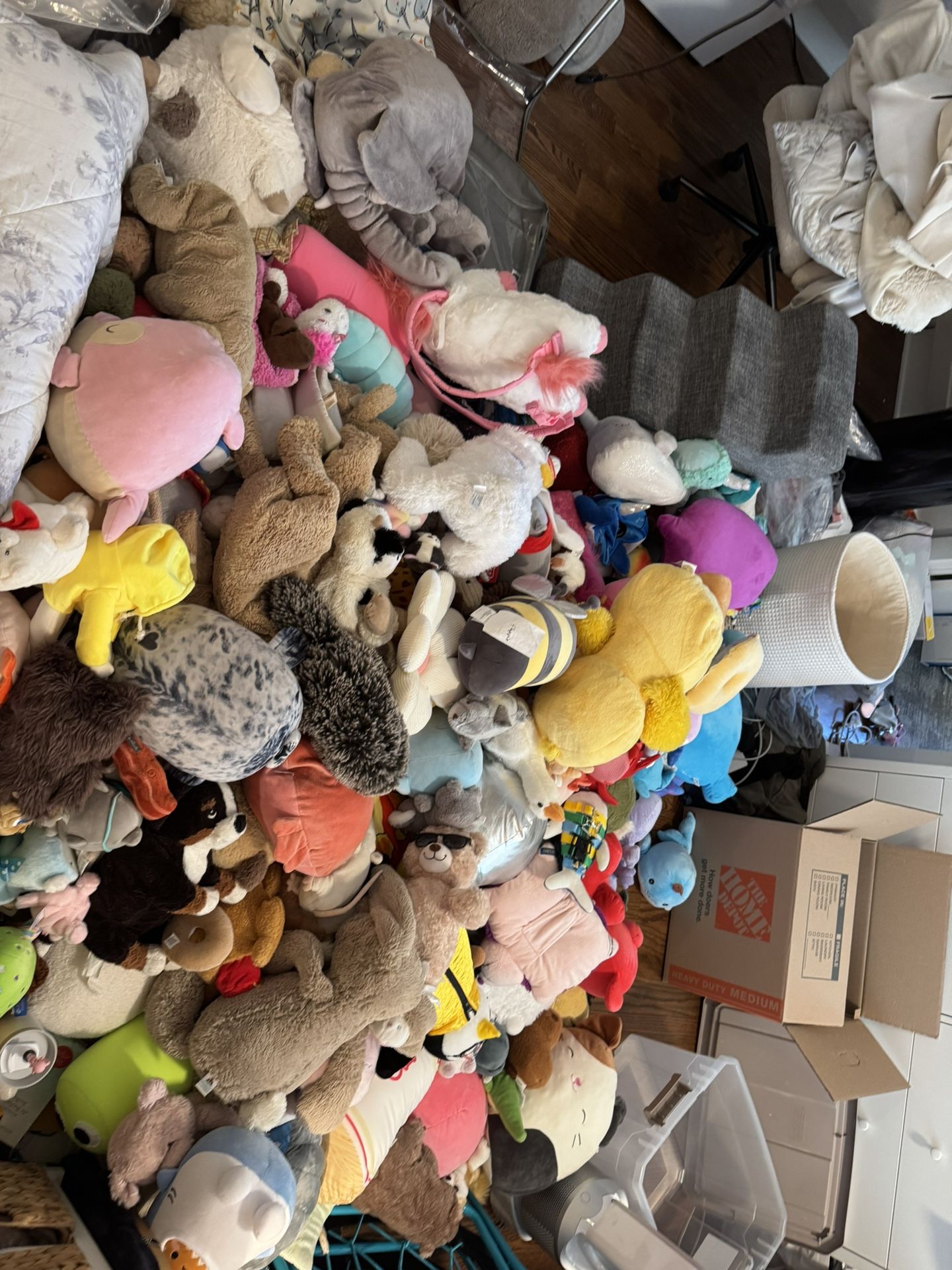 Stuffed Animals 1$ per