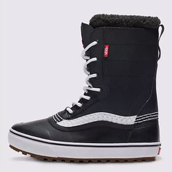 NEW VANS SNOW BOOTS