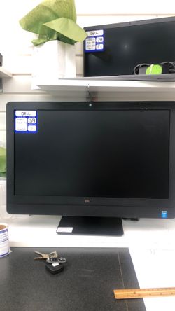 Computer monitor Dell    M/ Optiplex 9030.  S/ JS7L3.  H. Drive 256 Gb /. Ram 8 Gb /. Core I7