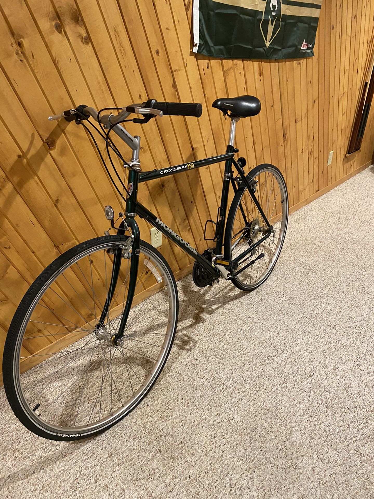 Mongoose Crossway 450 Bike for Sale in Kenosha WI OfferUp