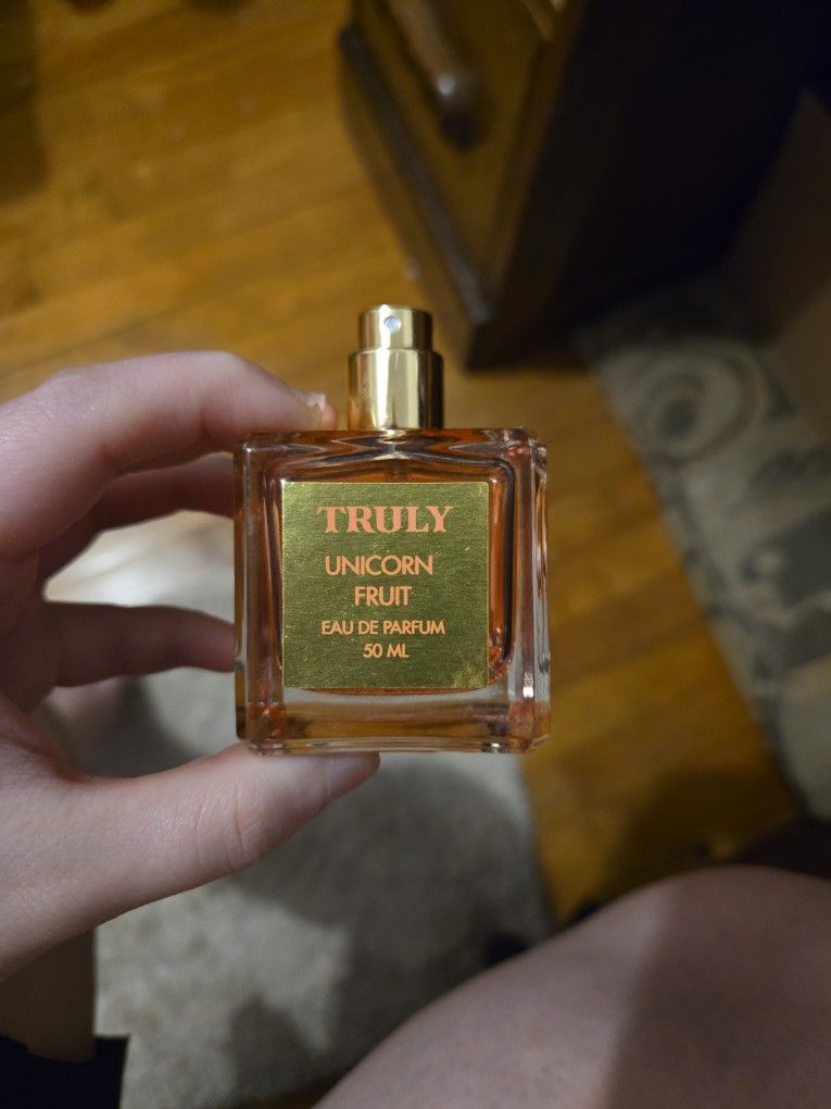 Unicorn fruit perfume