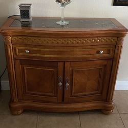 Dining Room Tables And Chairs 