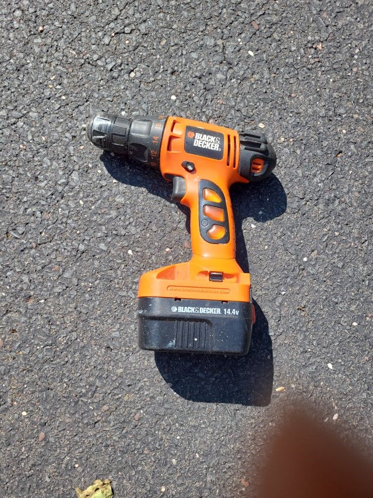 Black Decker Drill