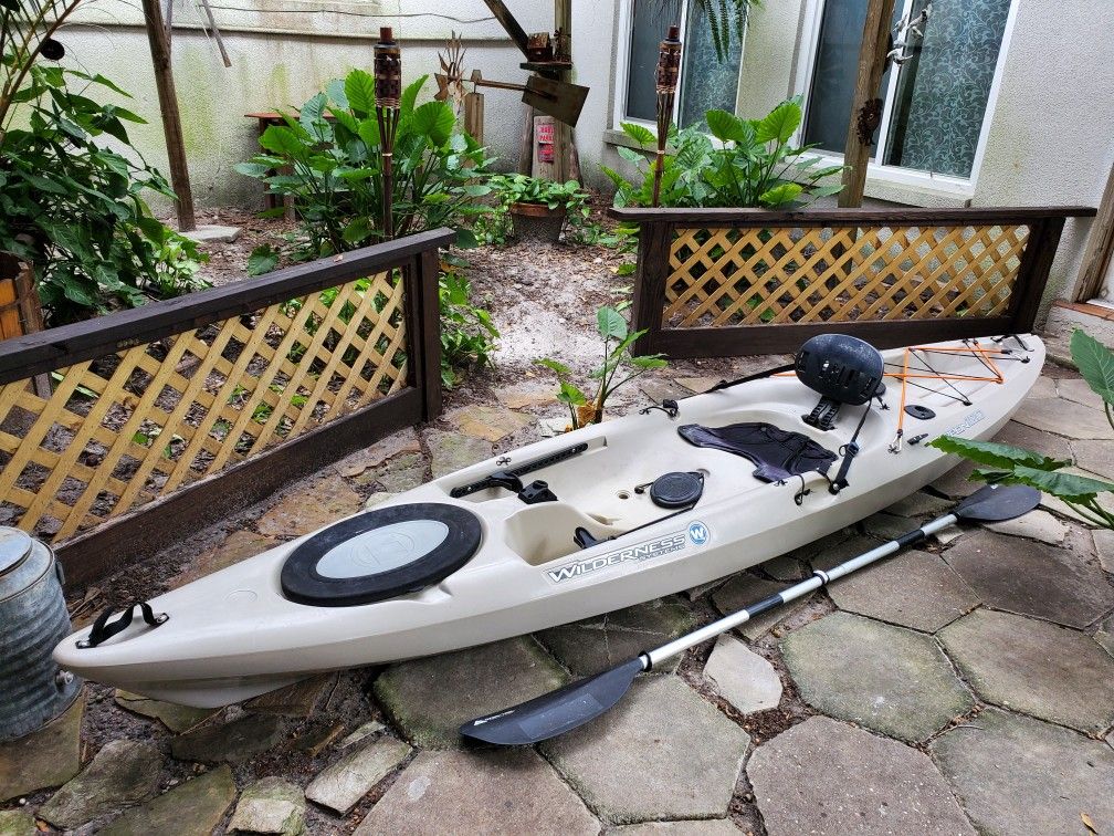 Wilderness Systems Tarpon 120 Fishing Kayak
