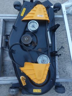 Cub cadet mower deck