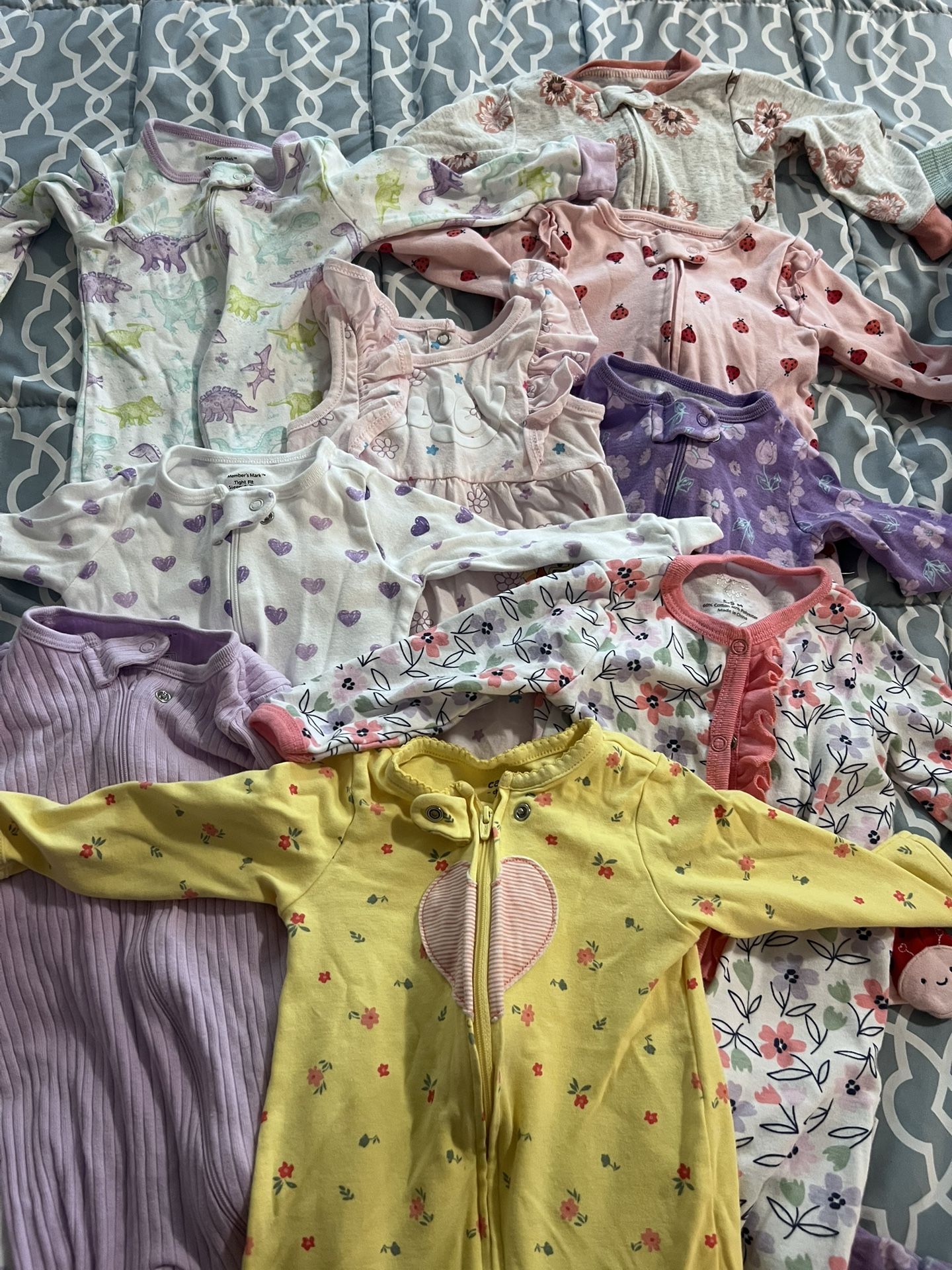 Baby Clothes (girl) 6-9 Months