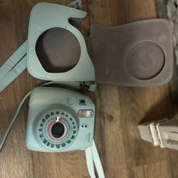 Poloraid Camera w/case