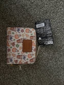 Soft tag stitch pumpkin wallet loungefly