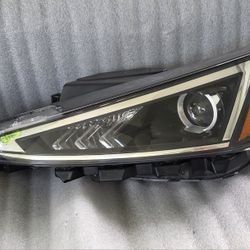 Hyundai Elantra Headlight 2019 2020 Left Side OEM 