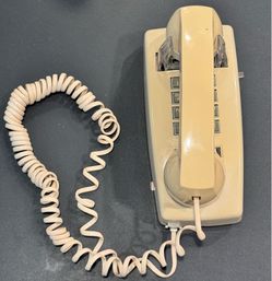 Vintage GTE push button Wall Phone, untested