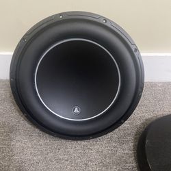 Jl Audio 12 W6 Perfect Working Condition Have receipt