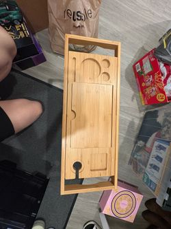 Bathtub table