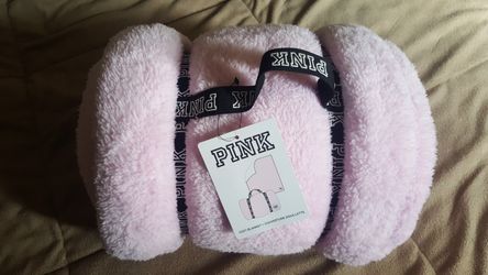 New VS blanket 50"×60"