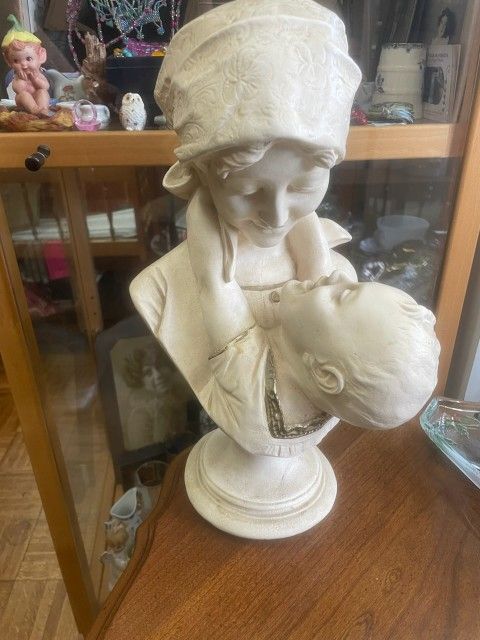 Vintage Madonna And Child Bust Statue 