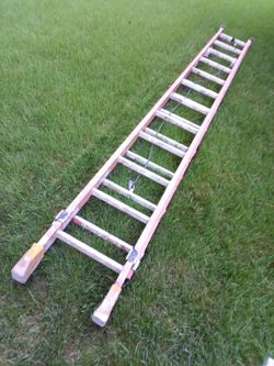 24 foot Werner Fiberglass extension ladder