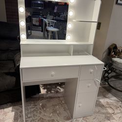 Makeup Vanity