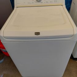 Maytag Top Load Washer. 