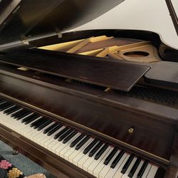 Farrand Petite Grand Piano