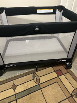 Graco  pack and  go playpen