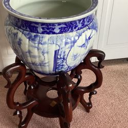 Pre-WWII Chinoiserie Blue and White Fishbowl Porcelain Planter + Wood Stand Asian Oriental Decor Vintage