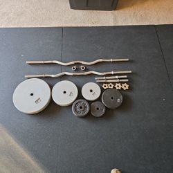 Weight Set With 2 Curl Bars And 2 Dumbbells