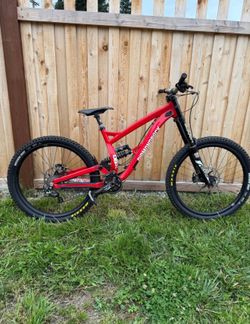 Diamondback DB4L Downhill Bike Large 27.5 RockShox Boxxer Fox DHX RC4 Shimano Saint