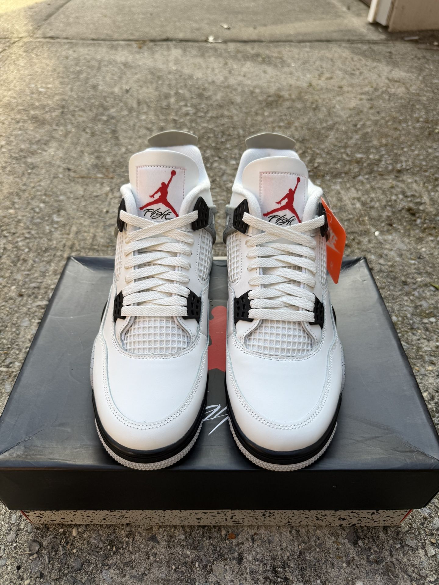 White Air Jordan cement 4s , brand new, size 11.5