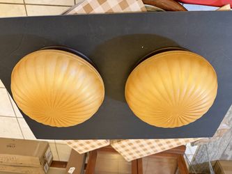 Ceiling lamps