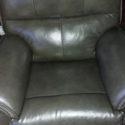 La-Z-Boy Recliner $400 Obo