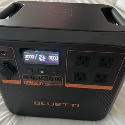 1800W Continuous/2700W Peak Output 1440Wh Push Button Start Portable Battery Generator for Outdoors/Campsite