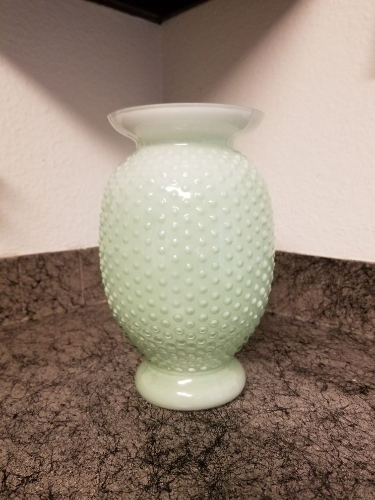glass flower vase