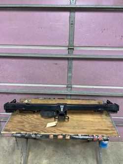 2020-2024 Ford Explorer Rear Tow Hitch w/ wiring OEM