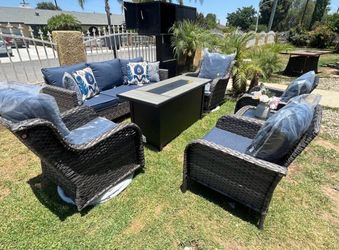 Patio furniture set outdoor new in the box