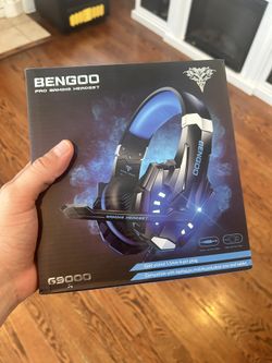 BENGOO G9000 Stereo Gaming Headset for PS4 PC Xbox One PS5 Controller, Noise Cancelling Over Ear Headphones with Mic, LED Light, 7.1 Surround Sound, S