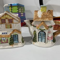 Houston Harvest ☆ Christmas Cottage Ceramic Sugar Bowl & Creamer Set